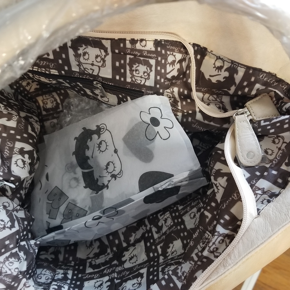 Bags - Picture 3 of 3